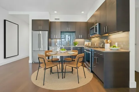 $575,000 | 222 West Avenue, Unit 1412, Austin, TX 78701