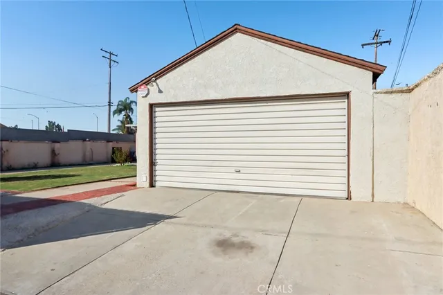 $725,000 | 7406 Norwalk Boulevard, Whittier, CA 90606