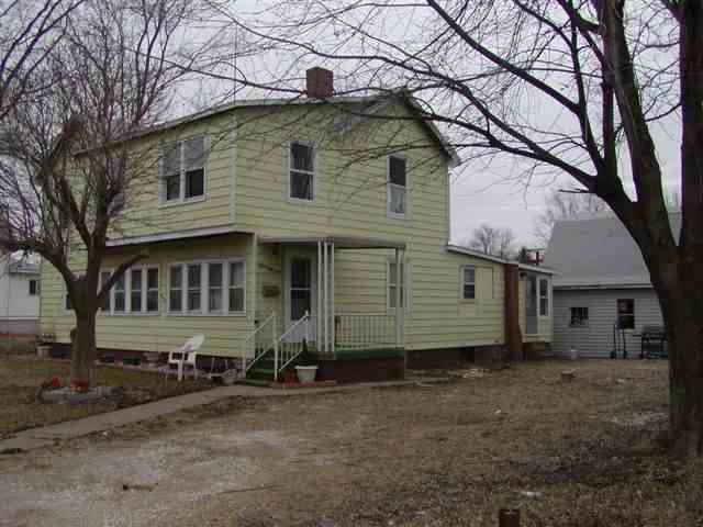 348 West Locust Street Canton, IL 61520 - Photo 1 of 1 Gallery Image 1