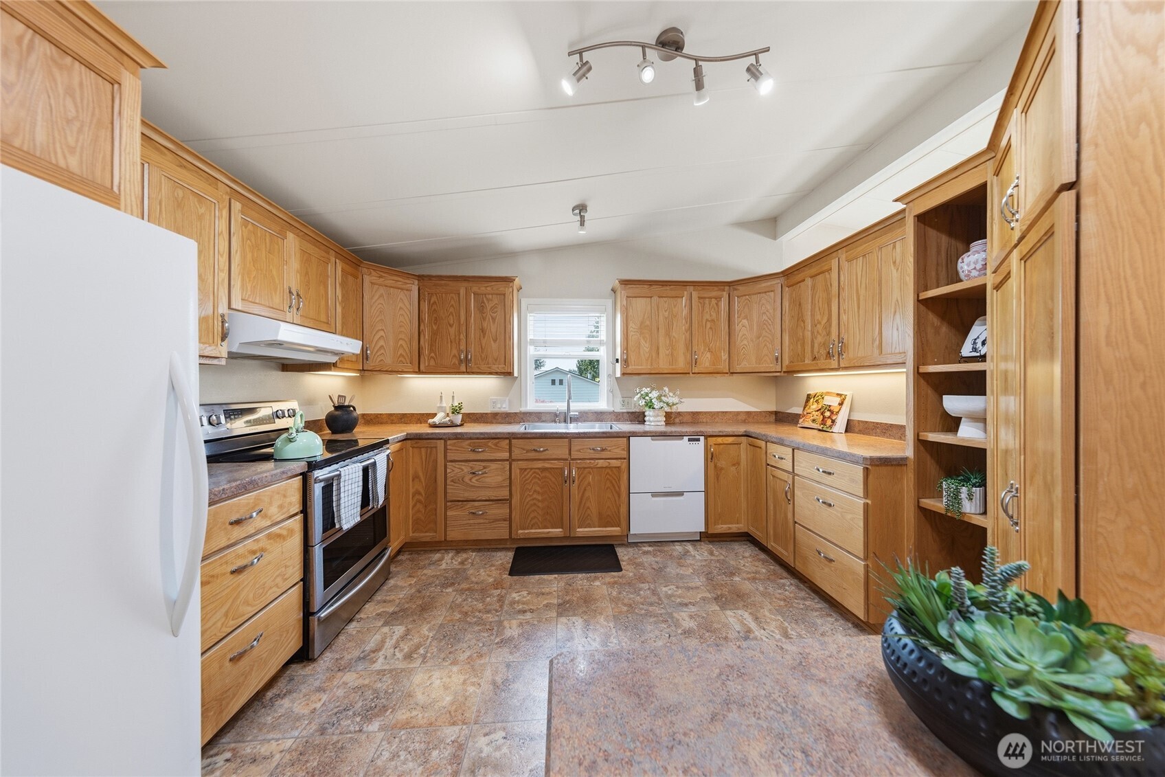 23807 7th Place West Bothell, WA 98021 - Photo 11 of 30