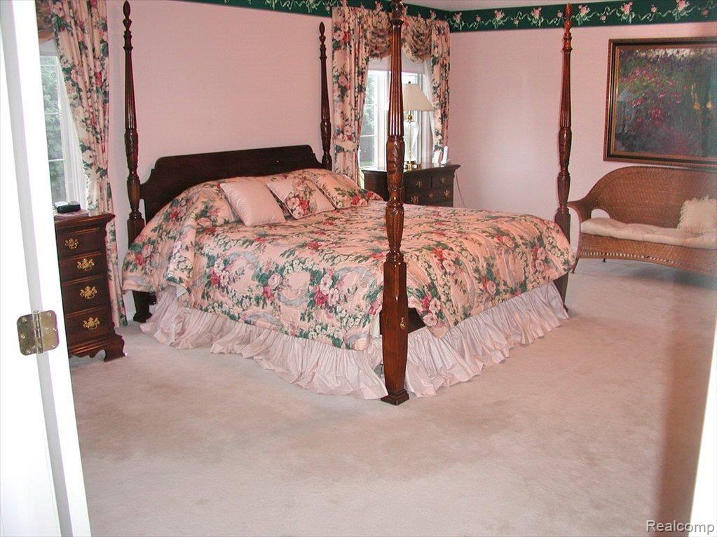 2905 Baytree Court Rochester, MI 48306 - Photo 15 of 25 Master Bedroom