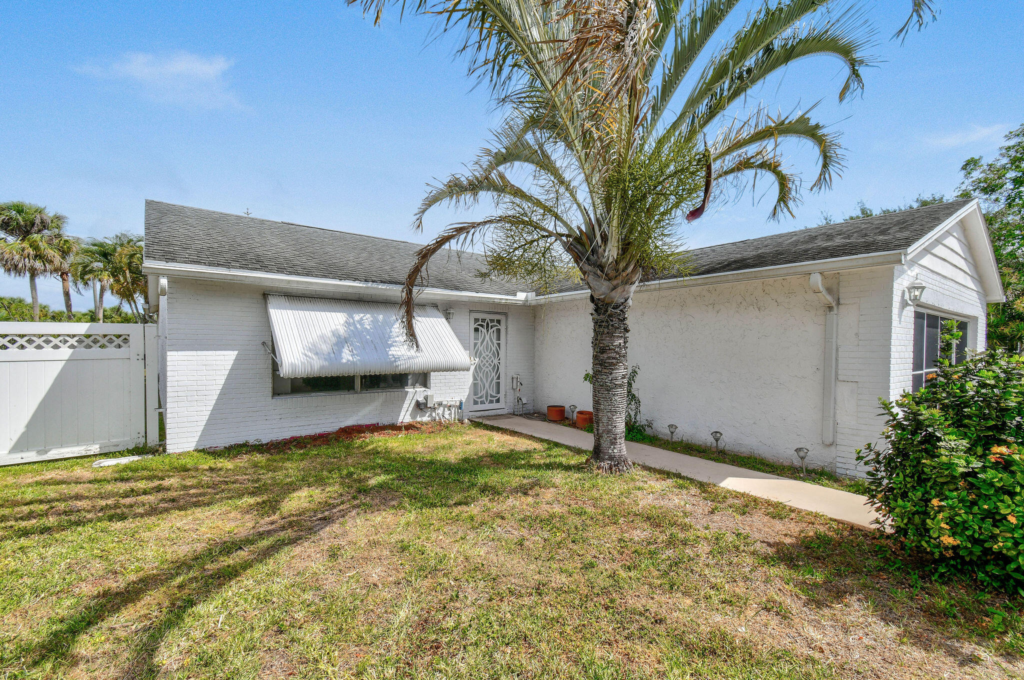 160 Banyan Circle Jupiter, FL 33458 - Photo 11 of 62 160BanyanCir(8)