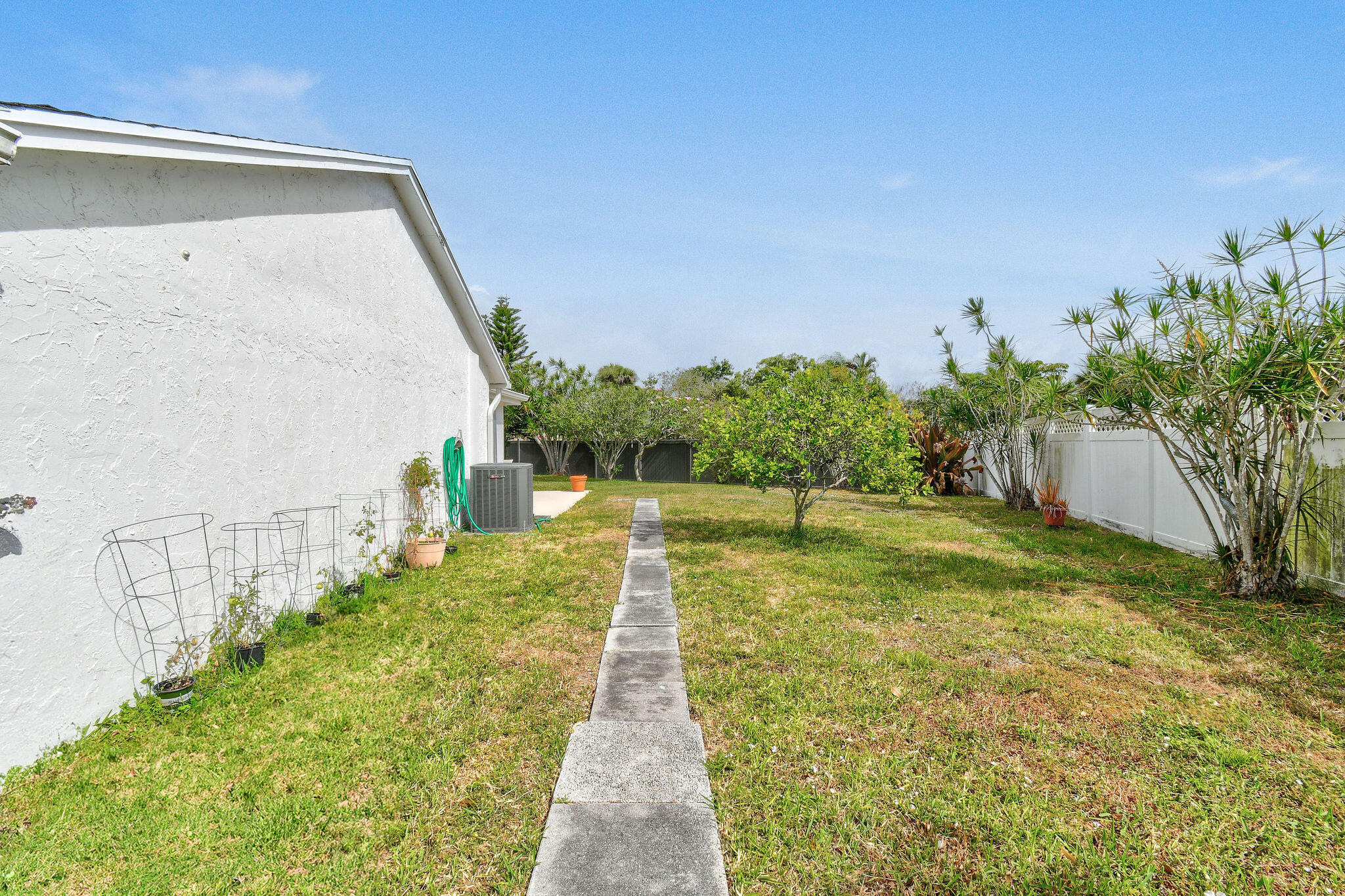 160 Banyan Circle Jupiter, FL 33458 - Photo 60 of 62 160BanyanCir(58)