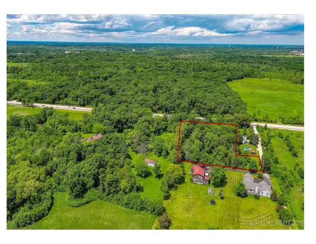 $295,000 | 28W185 Geneva Road, West Chicago, IL 60185