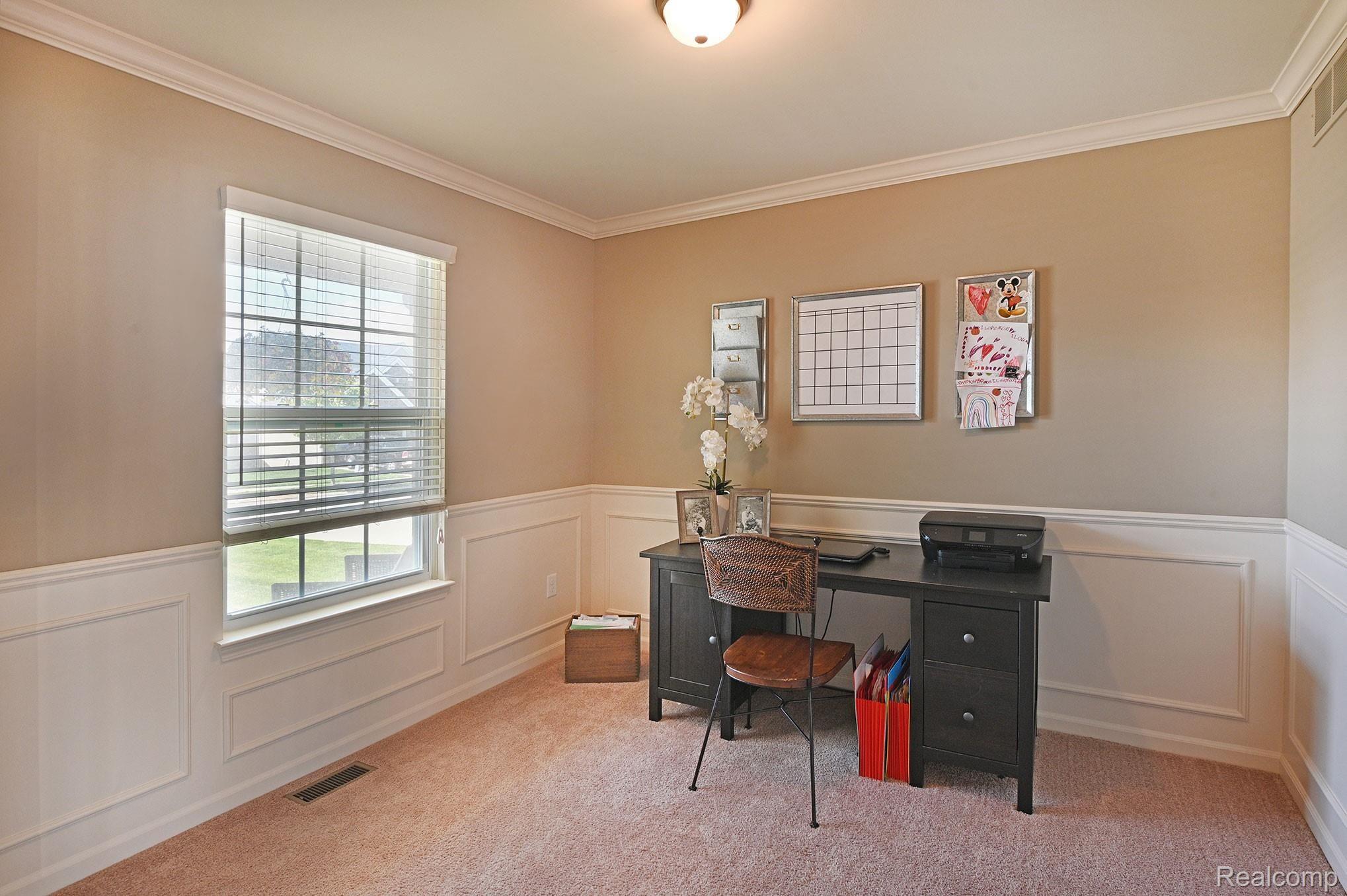 4105 Ash Tree Lane Howell, MI 48843 - Photo 10 of 28 Library/Office Space