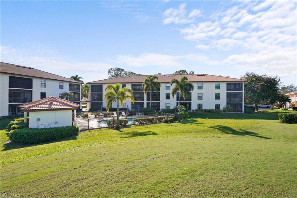 601 Augusta Boulevard, Unit 10 Naples, FL 34113 - Photo 24 of 27