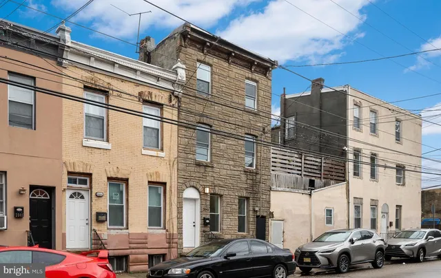 $1,870 | 2042 East Somerset Street, Philadelphia, PA 19134