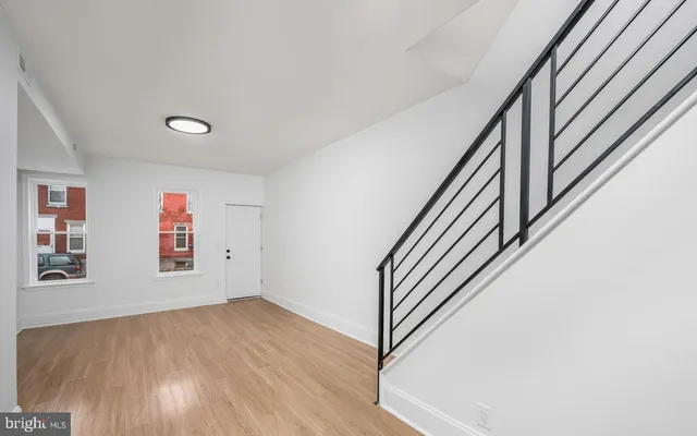 $1,870 | 2042 East Somerset Street, Philadelphia, PA 19134