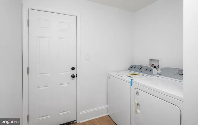 $1,870 | 2042 East Somerset Street, Philadelphia, PA 19134