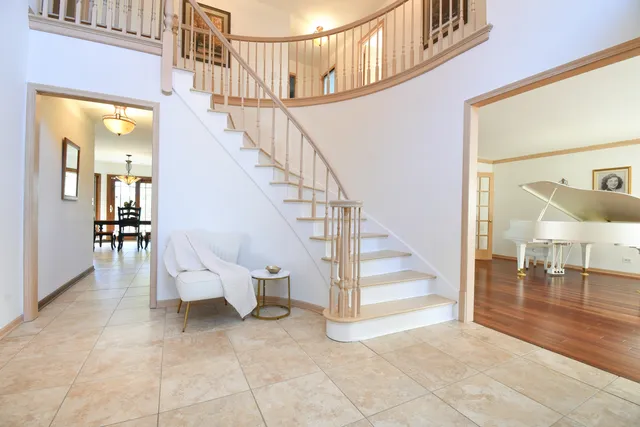 $975,000 | 307 Anne Court, Prospect Heights, IL 60070