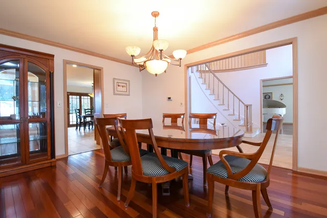 $975,000 | 307 Anne Court, Prospect Heights, IL 60070