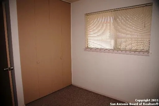 $950 | 414 Kings Court, Unit C, San Antonio, TX 78212