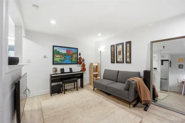 $220,000 | 148 South Emerson Street, Unit 104, Denver, CO 80209