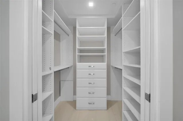 $2,480,000 | 730 North Ocean Boulevard, Unit 405, Pompano Beach, FL 33062