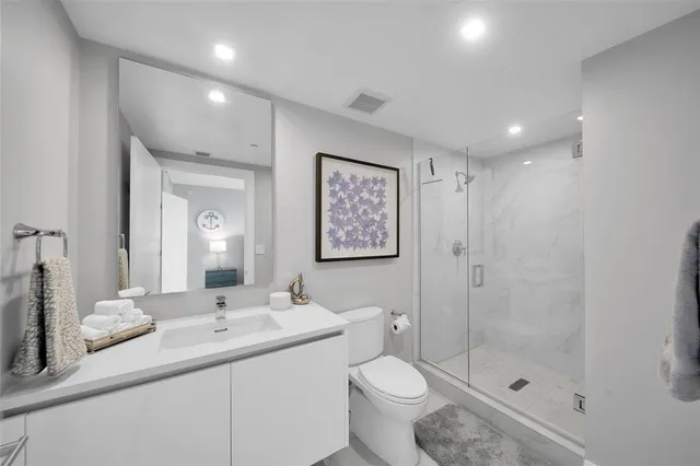 $2,480,000 | 730 North Ocean Boulevard, Unit 405, Pompano Beach, FL 33062