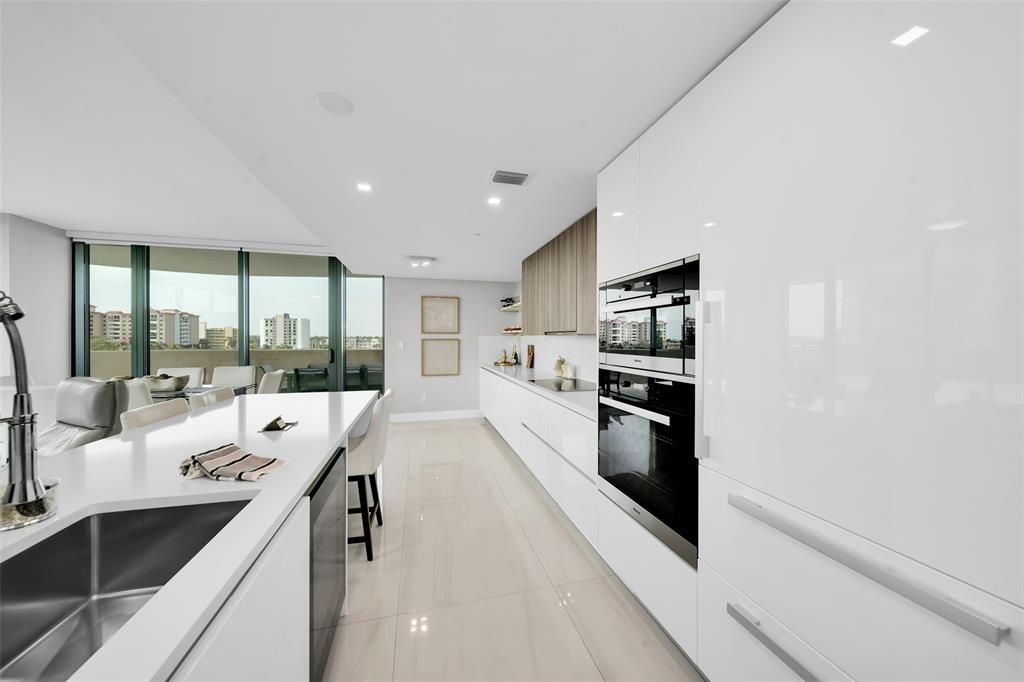 730 North Ocean Boulevard, Unit 405 Pompano Beach, FL 33062 - Photo 4 of 47