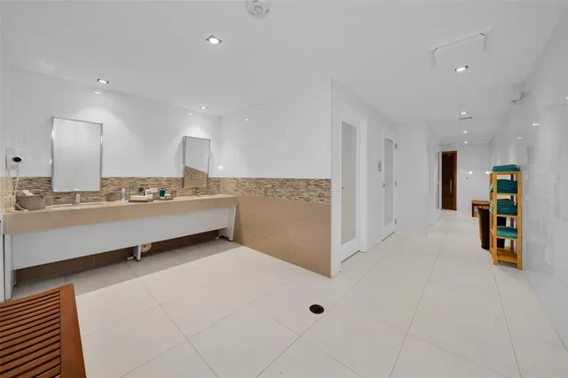 $2,480,000 | 730 North Ocean Boulevard, Unit 405, Pompano Beach, FL 33062