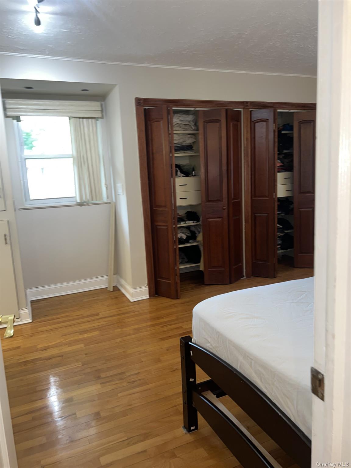 30 Michael Road Syosset, NY 11791 - Photo 9 of 14 Gallery Image 9