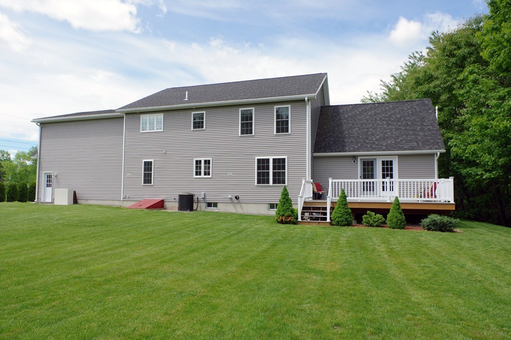 101 North Common Road Westminster, MA 01473 - Photo 5 of 29 Gallery Image 5