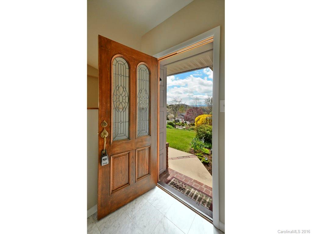 321 Stratford Road Asheville, NC 28804 - Photo 2 of 19