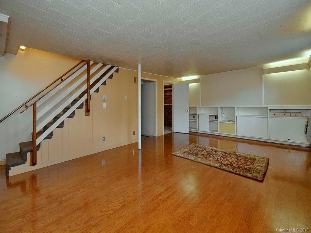 321 Stratford Road Asheville, NC 28804 - Photo 13 of 19