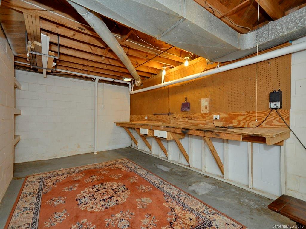 321 Stratford Road Asheville, NC 28804 - Photo 15 of 19