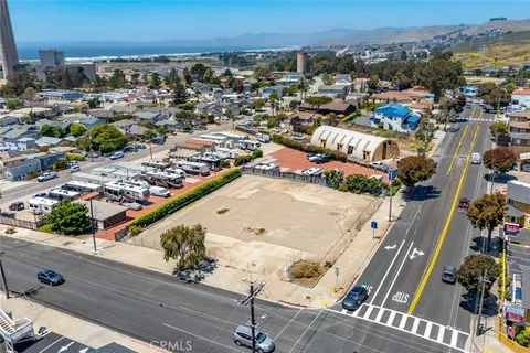 $1,075,000 | 1111 Main Street, Morro Bay, CA 93442