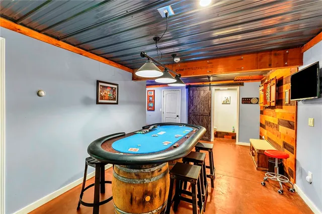 $925,000 | 287 Pink Street, Middlefield, NY 13326