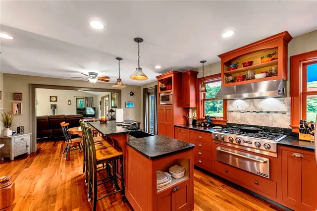 $925,000 | 287 Pink Street, Middlefield, NY 13326