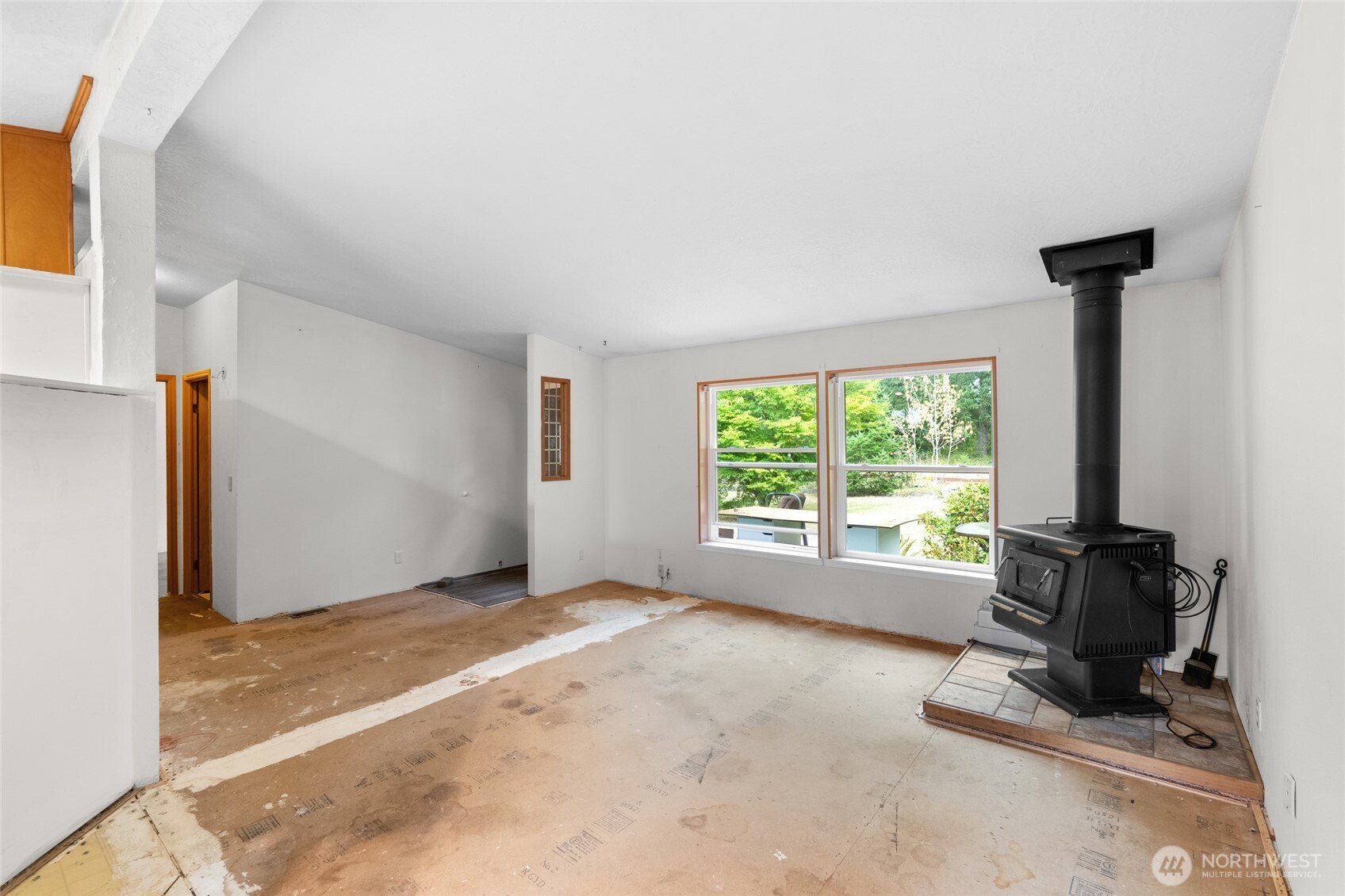 19503 Cook Road Southeast Yelm, WA 98597 - Photo 8 of 22 Gallery Image 8