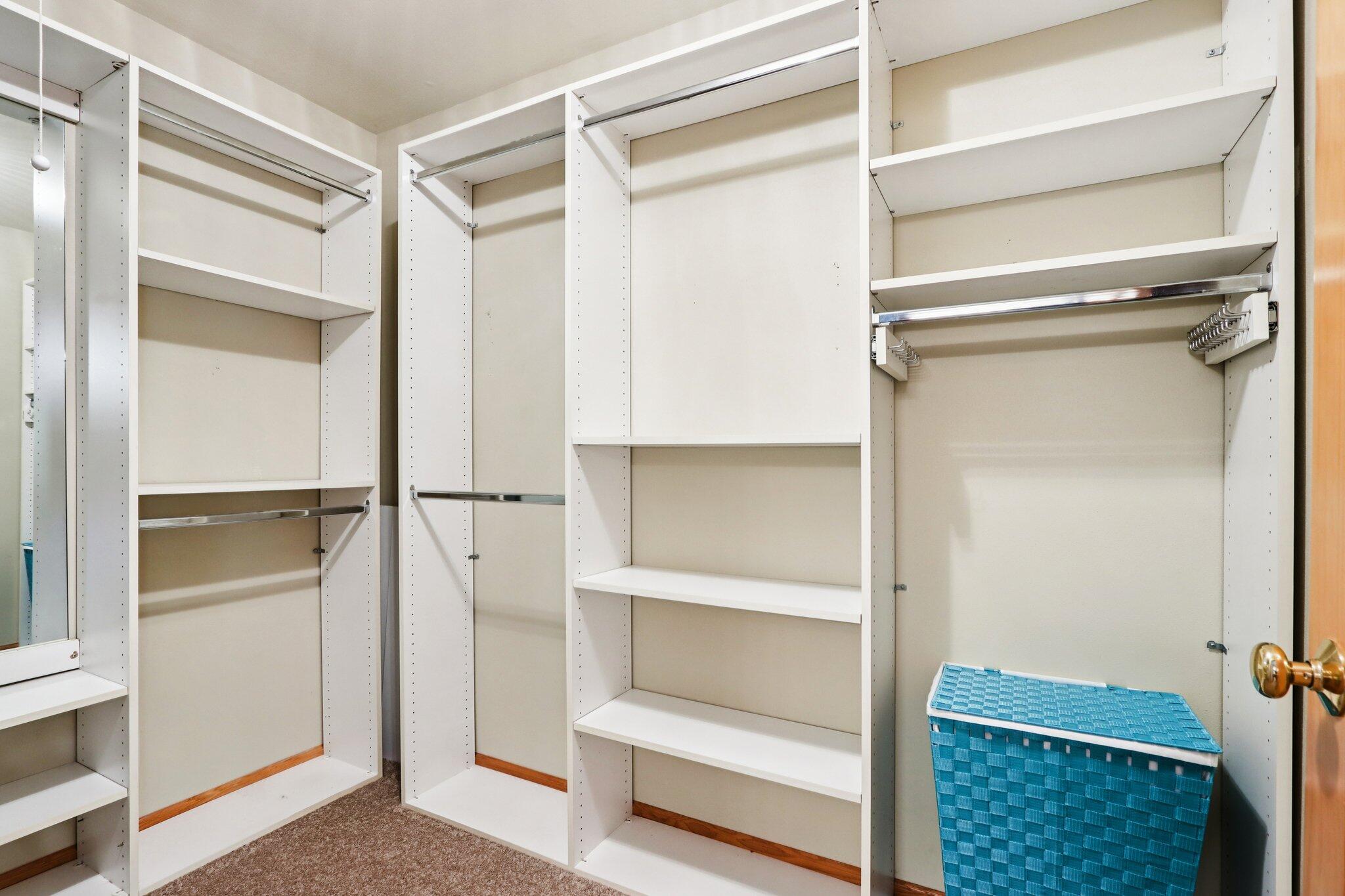2264 Circle Ridge Road, Unit E Delafield, WI 53018 - Photo 20 of 35 Walk in closet in Primary Bedroom