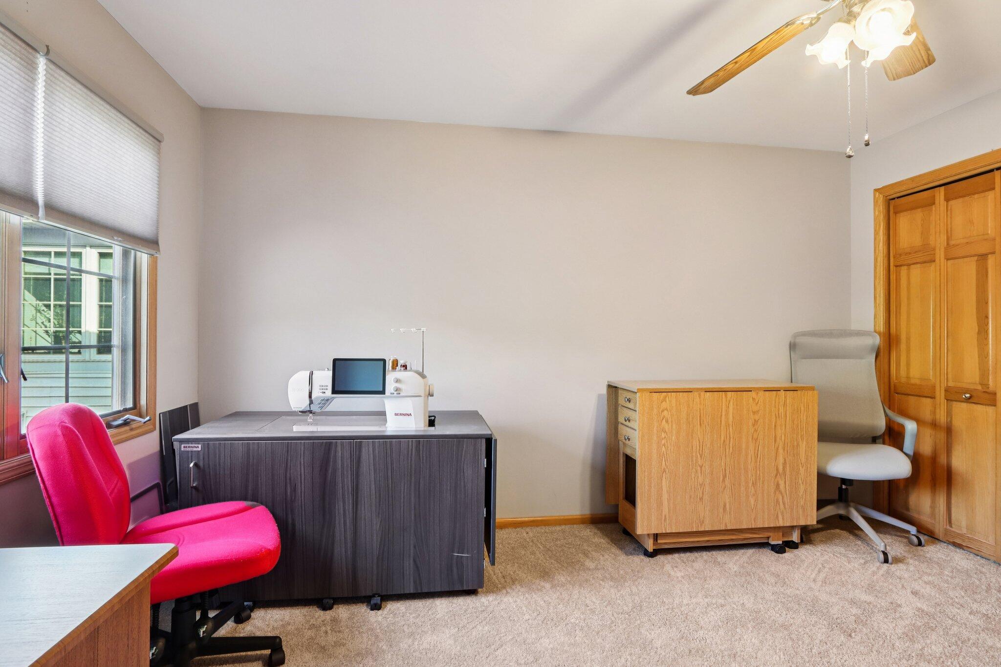 2264 Circle Ridge Road, Unit E Delafield, WI 53018 - Photo 23 of 35 Secon Bedroom