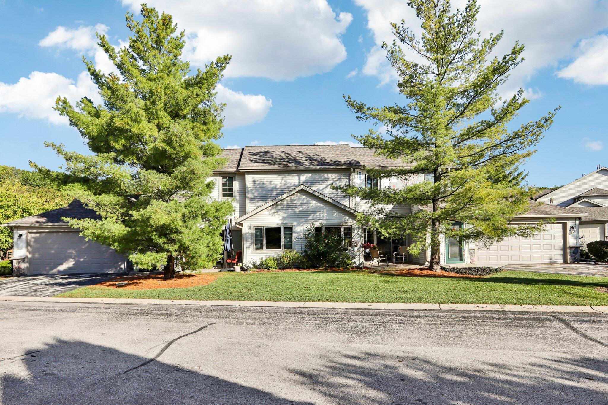 2264 Circle Ridge Road, Unit E Delafield, WI 53018 - Photo 30 of 35 Welcome to Delafield!