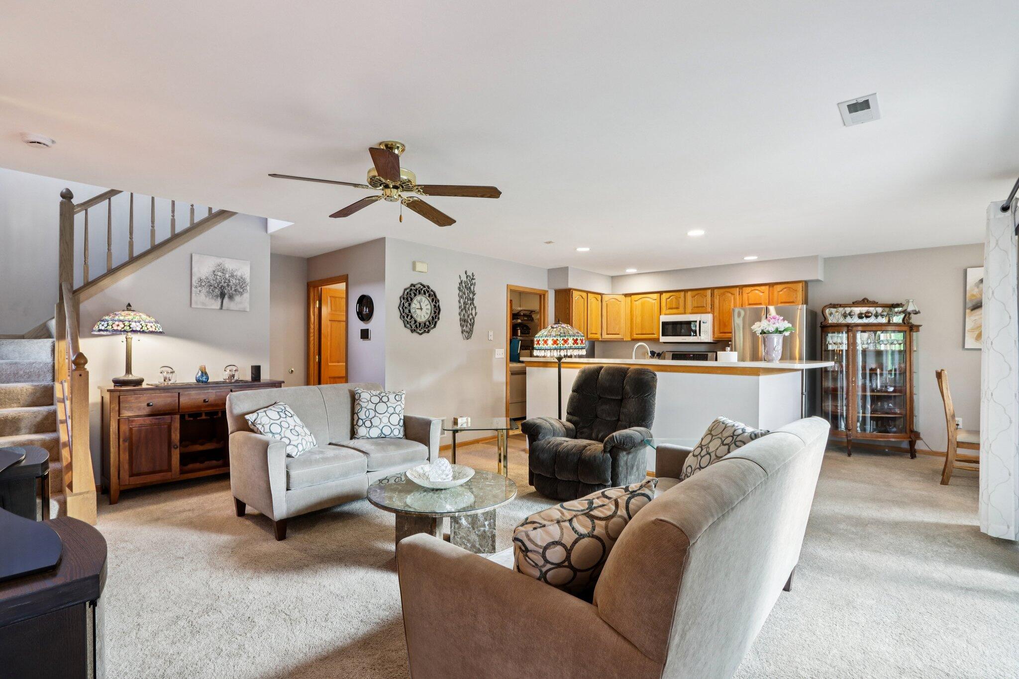 2264 Circle Ridge Road, Unit E Delafield, WI 53018 - Photo 6 of 35 Open concept living!