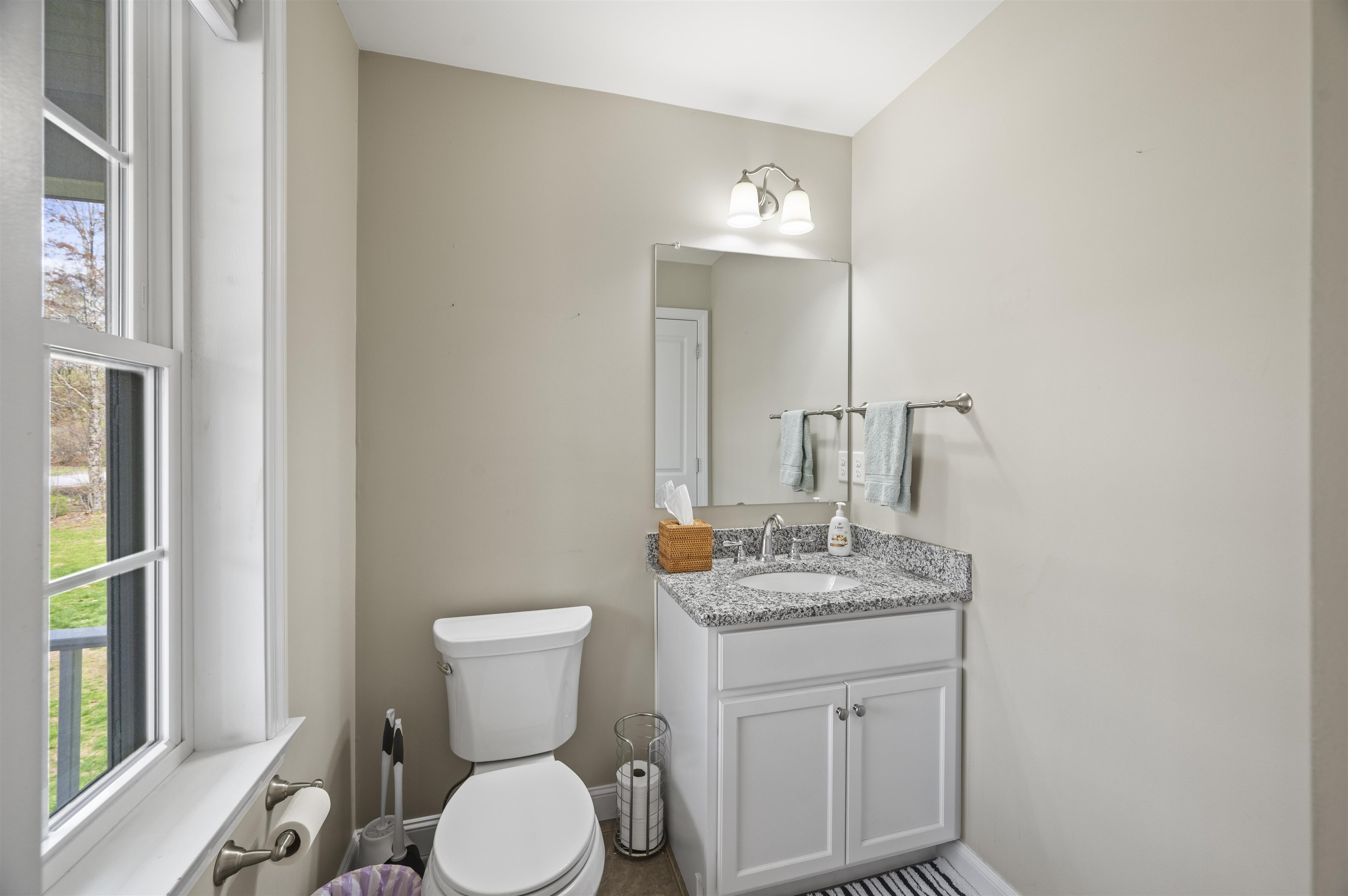 82a Fremont Road, Unit A Epping, NH 03042 - Photo 12 of 41
