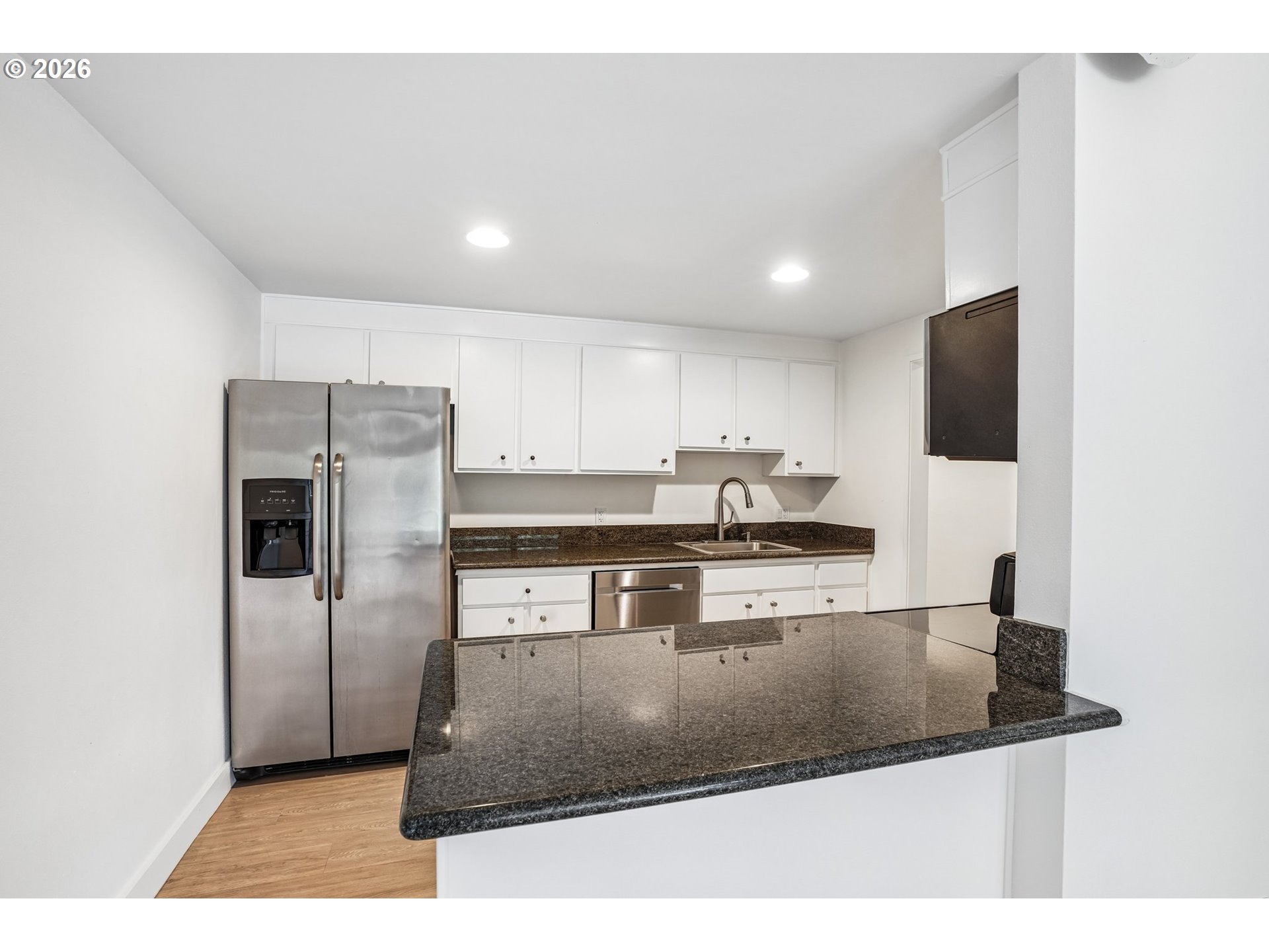 790 Southeast Webber Street, Unit 310 Portland, OR 97202 - Photo 11 of 32