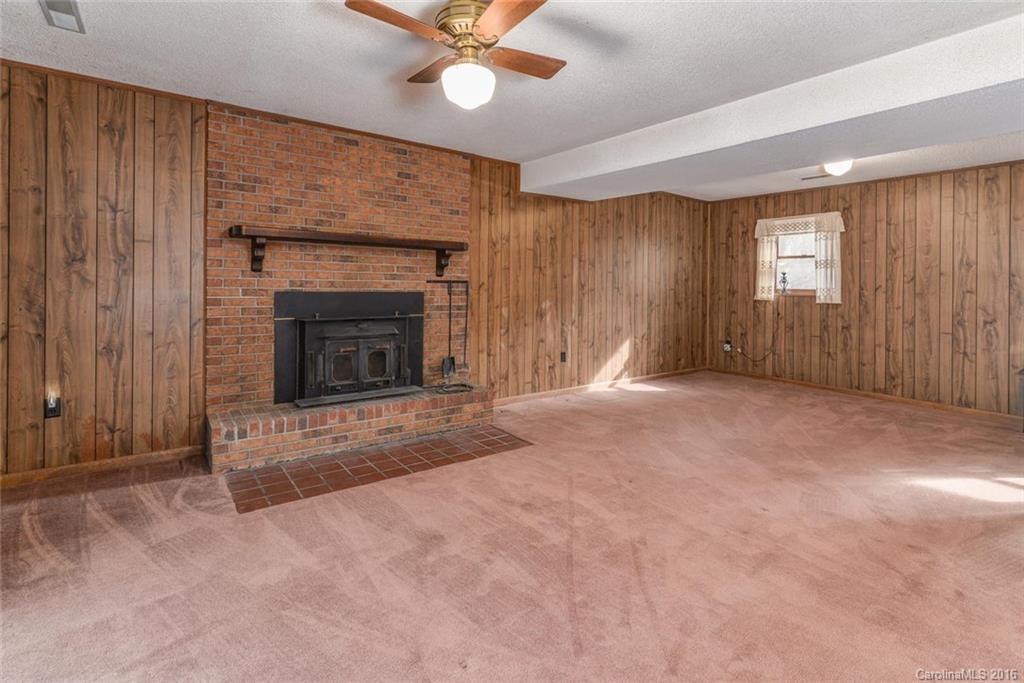 82 Melton Road Candler, NC 28715 - Photo 11 of 23 Gallery Image 11