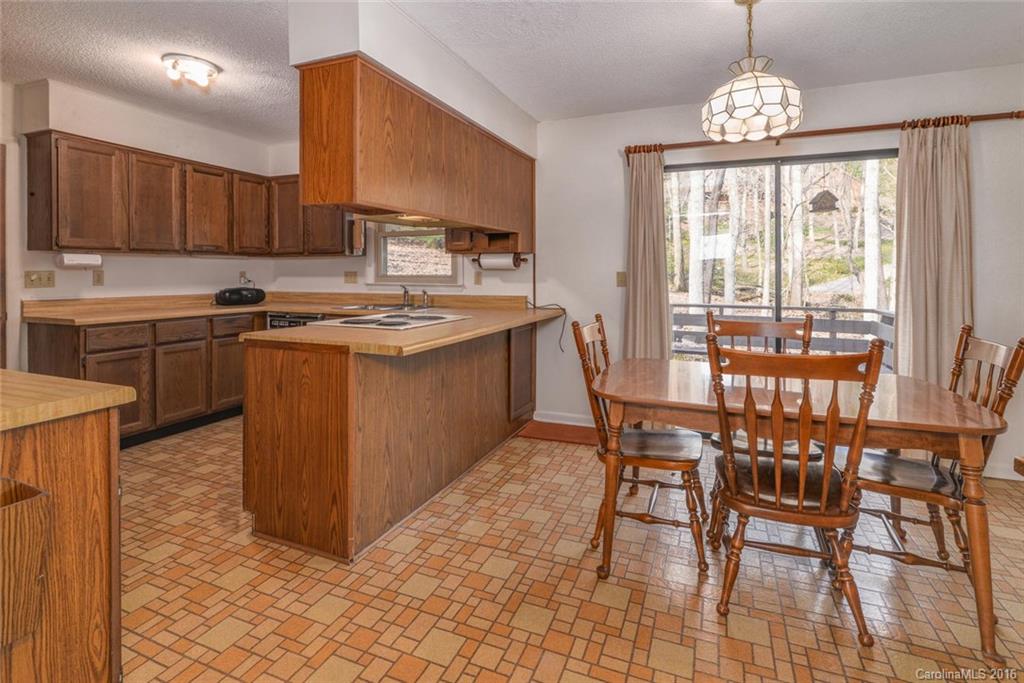 82 Melton Road Candler, NC 28715 - Photo 6 of 23 Gallery Image 6