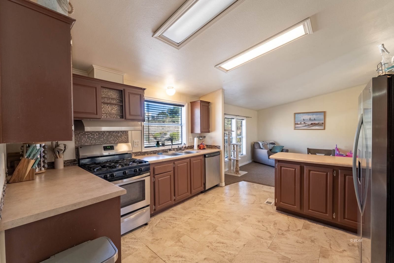 709 Spring Valley Parkway Spring Creek, NV 89815 - Photo 9 of 44 Gallery Image 9