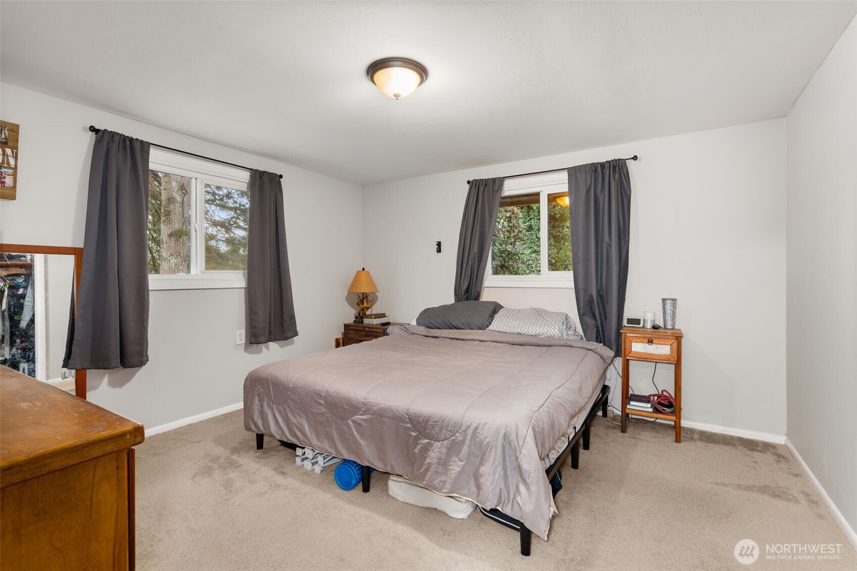 137 Aldrich Road Mossyrock, WA 98564 - Photo 4 of 30 a bedroom with a bed and a window