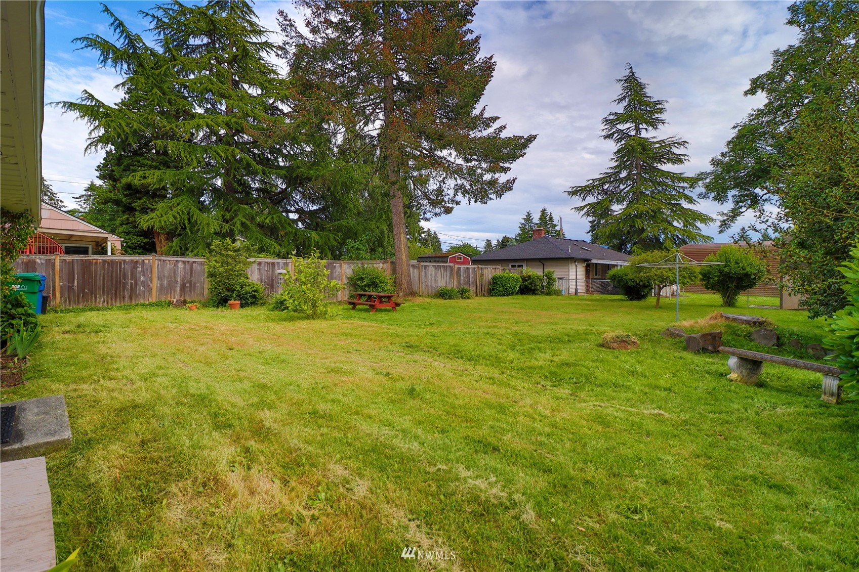 3711 Southwest 100th Street Seattle, WA 98146 - Photo 20 of 25 Gallery Image 20