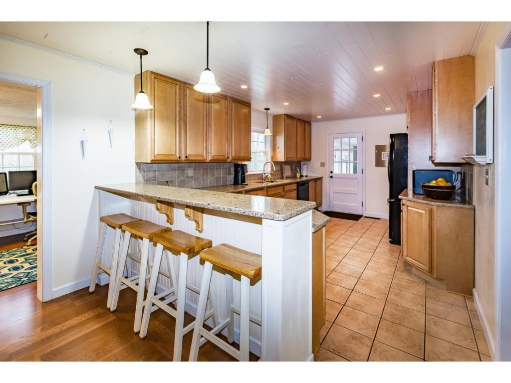 207 Hillside Road Johnson City, TN 37601 - Photo 5 of 36 Photo 5