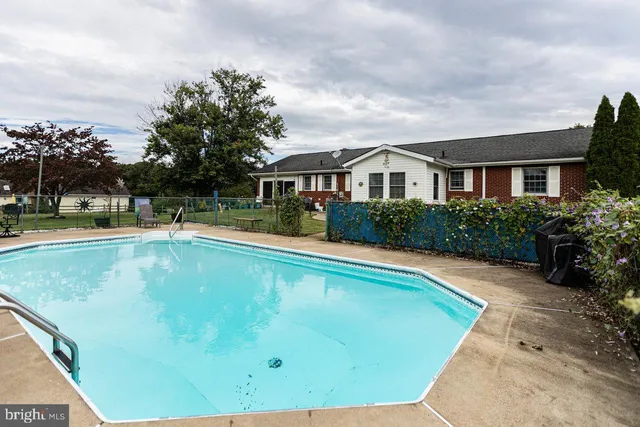 $375,000 | 1 Rowe Drive, Luray, VA 22835