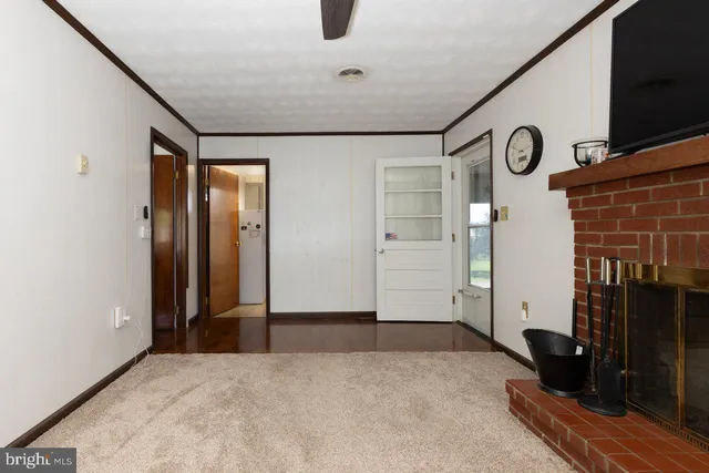 $375,000 | 1 Rowe Drive, Luray, VA 22835