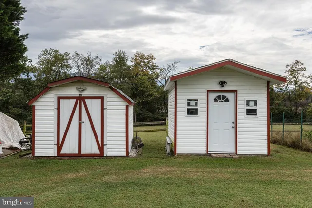 $375,000 | 1 Rowe Drive, Luray, VA 22835