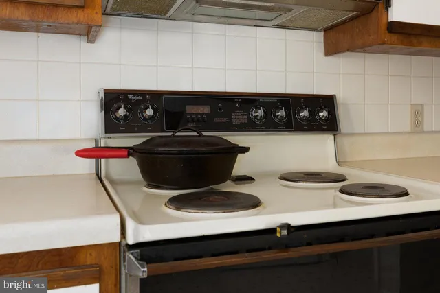 $375,000 | 1 Rowe Drive, Luray, VA 22835