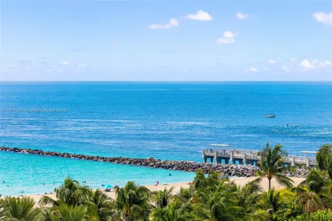 $4,250,000 | 50 South Pointe Drive, Unit 1005, Miami Beach, FL 33139