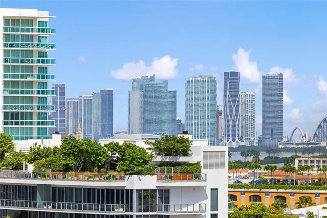 $3,999,000 | 50 South Pointe Drive, Unit 1005, Miami Beach, FL 33139