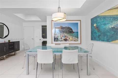 $4,250,000 | 50 South Pointe Drive, Unit 1005, Miami Beach, FL 33139