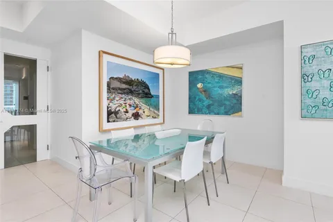 $4,250,000 | 50 South Pointe Drive, Unit 1005, Miami Beach, FL 33139